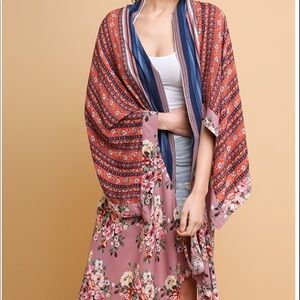 Umgee floral Kimono
